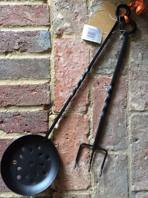 Fireside Chestnut Roaster and Toasting Fork