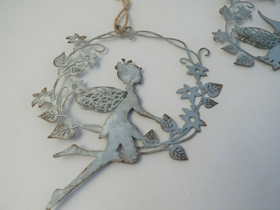 Flat metal fairy wreath - 2 supplied