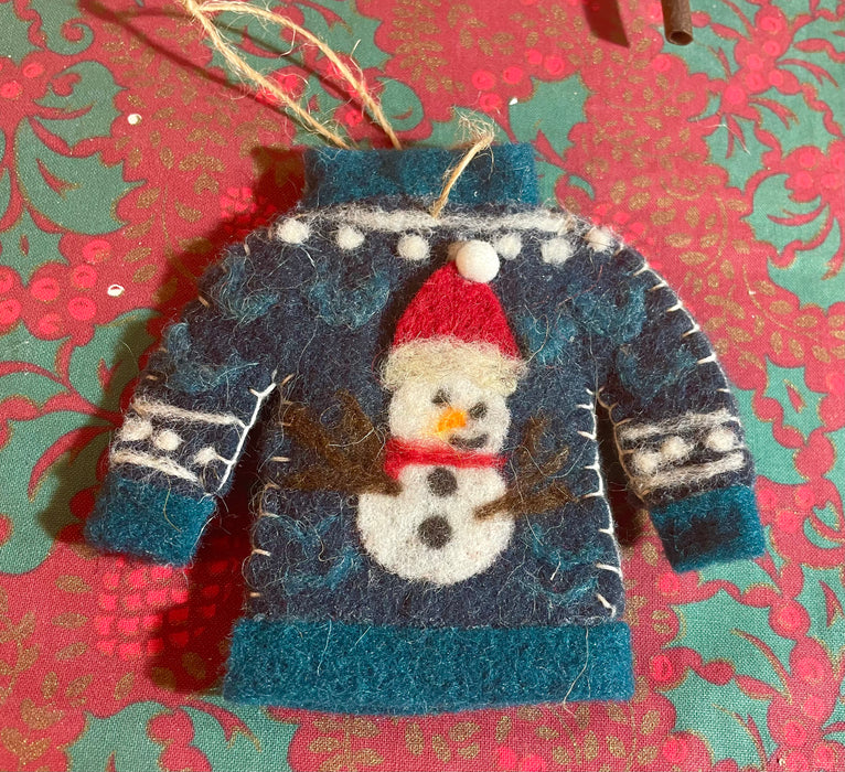 Christmas Jumper Felt Hanging Christmas Tree Decorations - 3 Designs